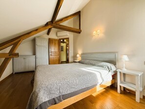 3 bedrooms, Internet