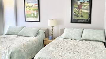 3 chambres, fer et planche à repasser, Wi-Fi gratuit, draps fournis