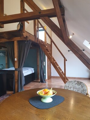 1 bedroom, iron/ironing board, travel cot, free WiFi