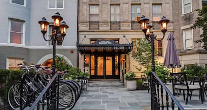 Dupont Circle Embassy Inn by FOUND