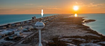 Luxury Beachfront Home, Elevator/Arcade/Pool Table -Sleeps 10