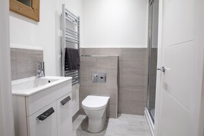 Bathroom - Courtyard Retreat (Southampton)