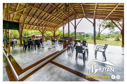 Family suite for 4 with a private bathroom, kitchen, Terrace  and living area