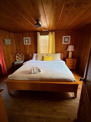 3 Schlafzimmer, Schreibtisch, Bügeleisen/Bügelbrett, kostenloses WLAN