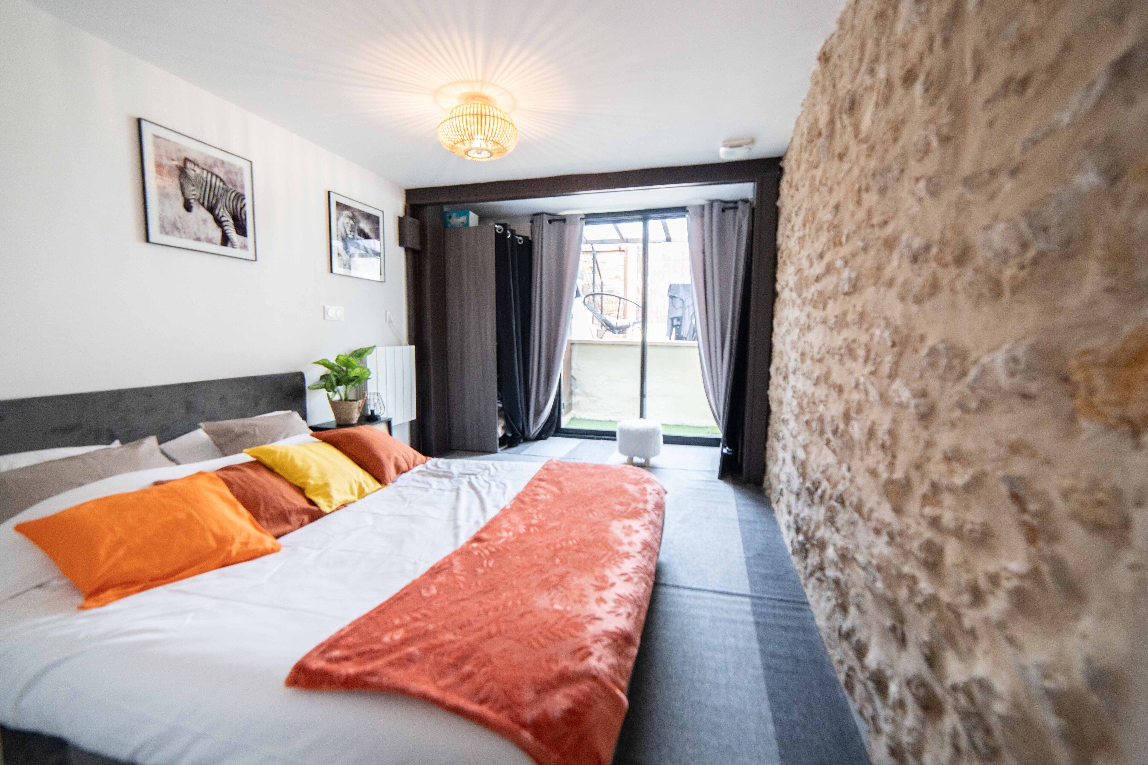 Luxury house with exterior - 25 min from Paris