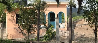 Bella's Cottage, Comfortable 2 bed house