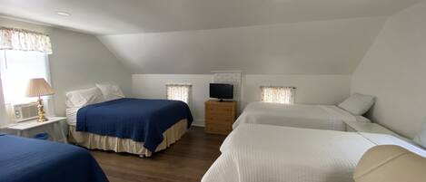 2 bedrooms, iron/ironing board, travel crib, free WiFi