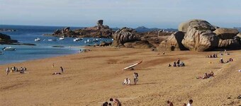 T'y Nima fisherman's cottage with walled garden