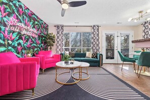 Interior - The Pink Flamingo | Walk to Beach | 2BR Condo (Myrtle Beach)