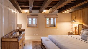 2 chambres, fer et planche à repasser, accès Internet, draps fournis