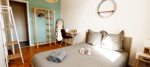 Violettes Blanches ★ Cosy★ Private parking ★ TV ★ WiFi