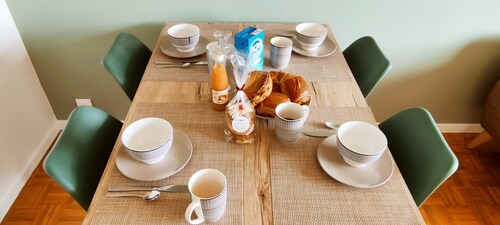 Violettes Blanches ★ Cosy★ Parking privé ★ TV ★  WiFi