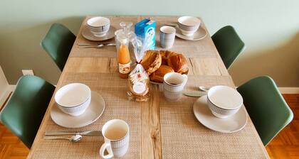 Violettes Blanches ★ Cosy★ Private parking ★ TV ★ WiFi