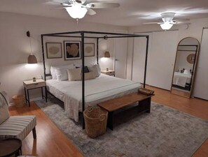 1 habitación, escritorio, wifi gratis y ropa de cama