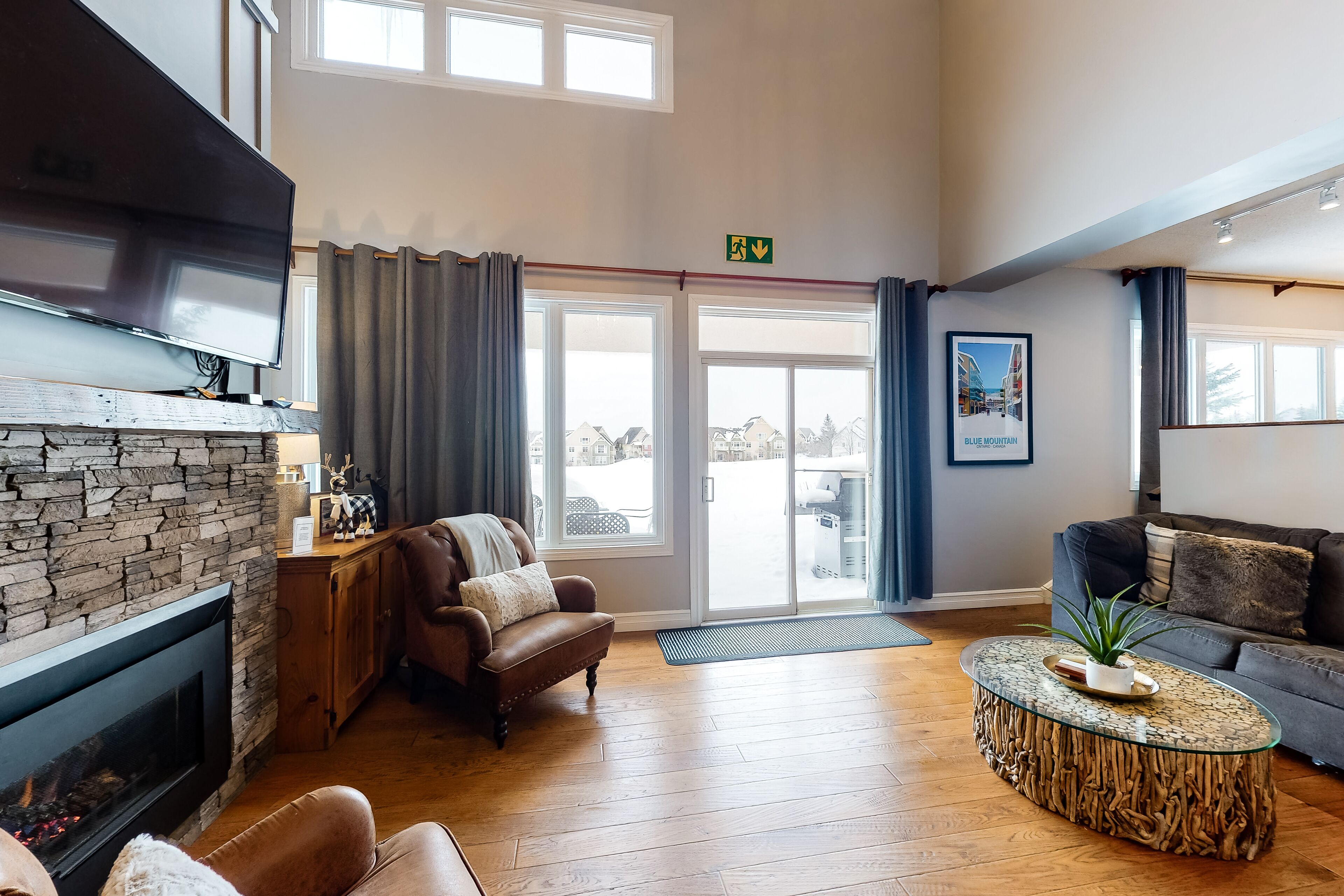 Updated condo with gas fireplace, private sauna, WiFi, central A/C, & W/D