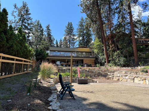 LICENSED!! 3 Bedroom Family Home in Lower Mission