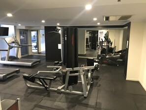 Fitness facility - Modern 1 bedroom apartment in Mantra on Mary in Brisbane City (Brisbane)