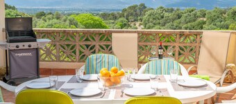 CAN REI (COSTITX) - Charming village house in the heart of Mallorca. Free WiFi.