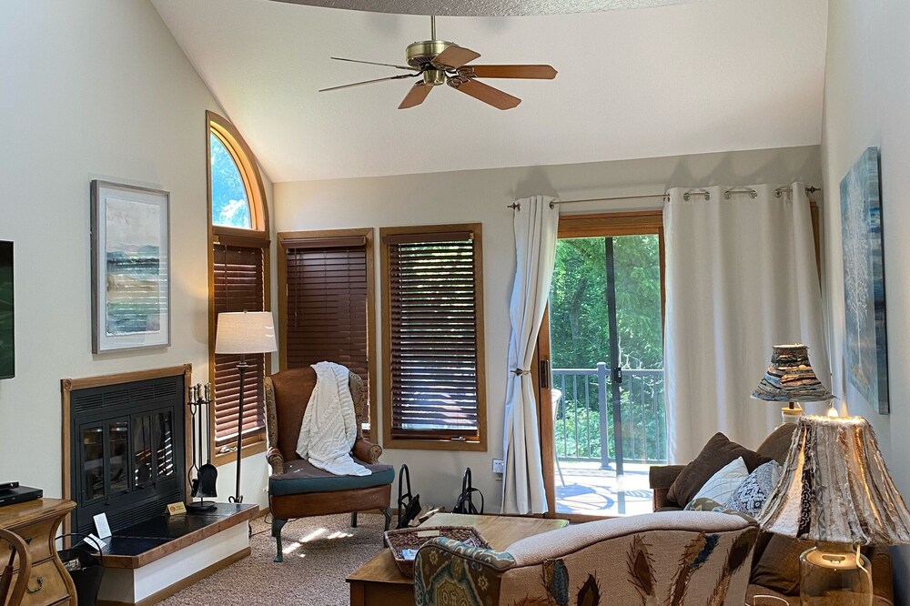 Tucked back on the 1st Tee of the South Course - cozy townhome.