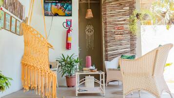 Smart TV 32 polegadas com canais via satélite, TV