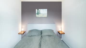 1 dormitorio, tabla de planchar con plancha, wifi gratis y ropa de cama