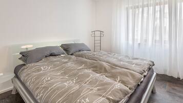 2 Schlafzimmer, Bügeleisen/Bügelbrett, kostenloses WLAN, Bettwäsche