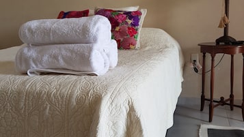 5 chambres, lit parapluie, Wi-Fi gratuit, draps fournis