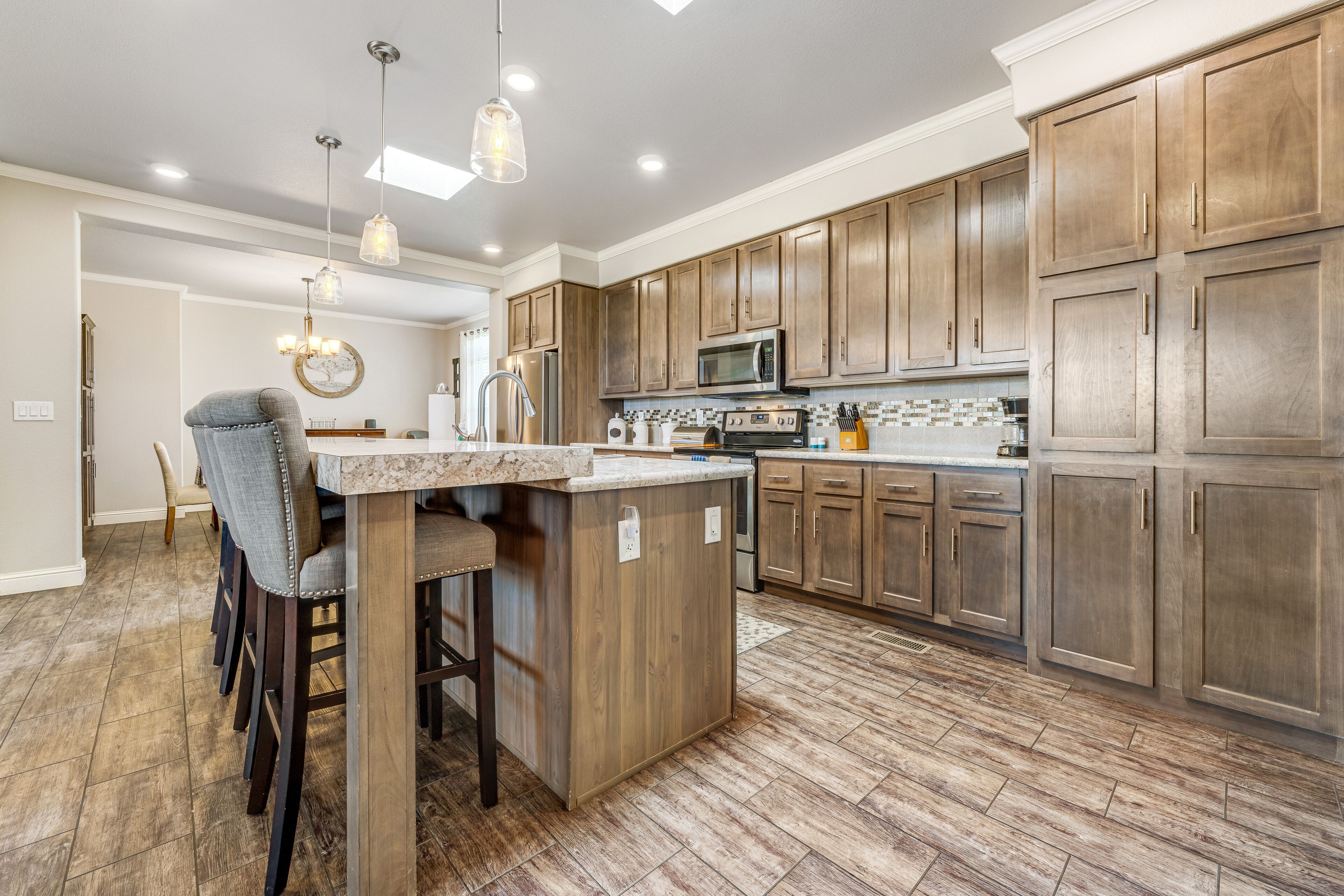 Private group retreat near Sedona with playground, fast WiFi, fenced yard & deck