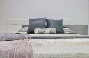 1 bedroom, iron/ironing board, bed sheets - Apartment San Sebastian - in the centre (Conil de la Frontera)