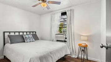 4 bedrooms, free WiFi, bed sheets