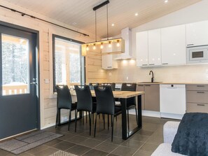 Réfrigérateur, micro-ondes, lave-vaisselle