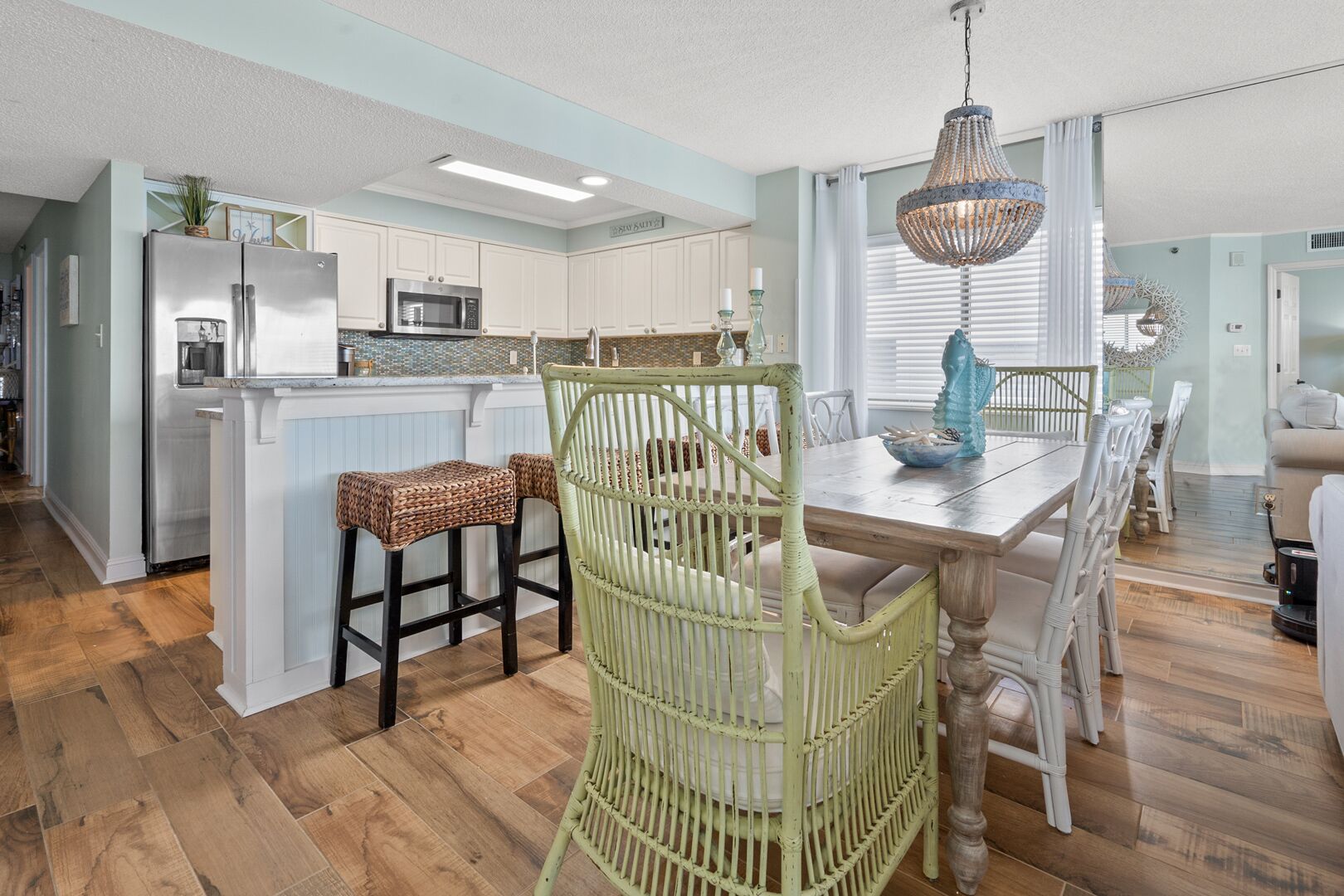 Oceanfront paradise, breath-taking rental - private beach access, family-friendly condo w/pool