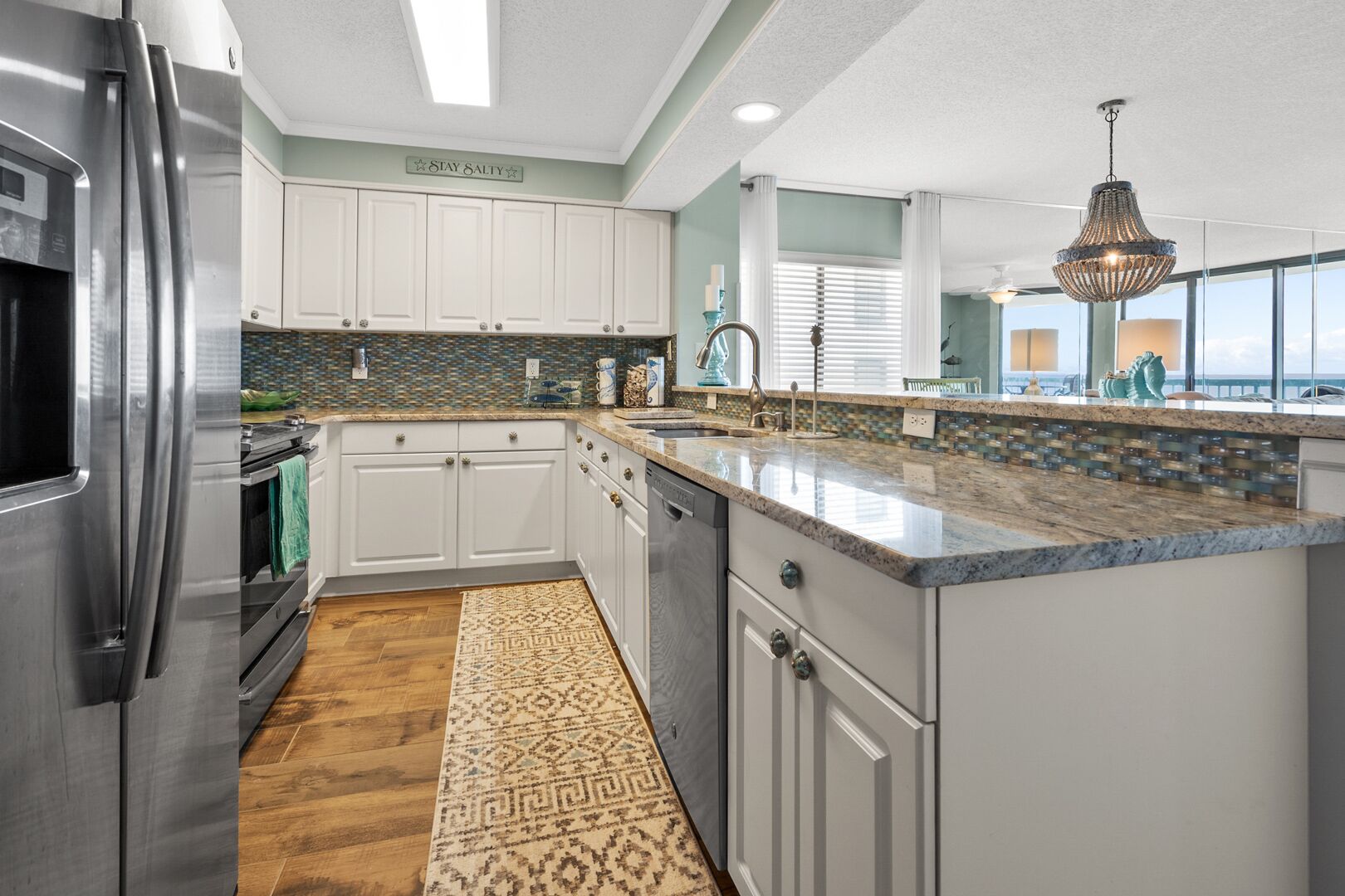 Oceanfront paradise, breath-taking rental - private beach access, family-friendly condo w/pool