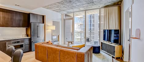 Televisión, tenis de mesa y libros