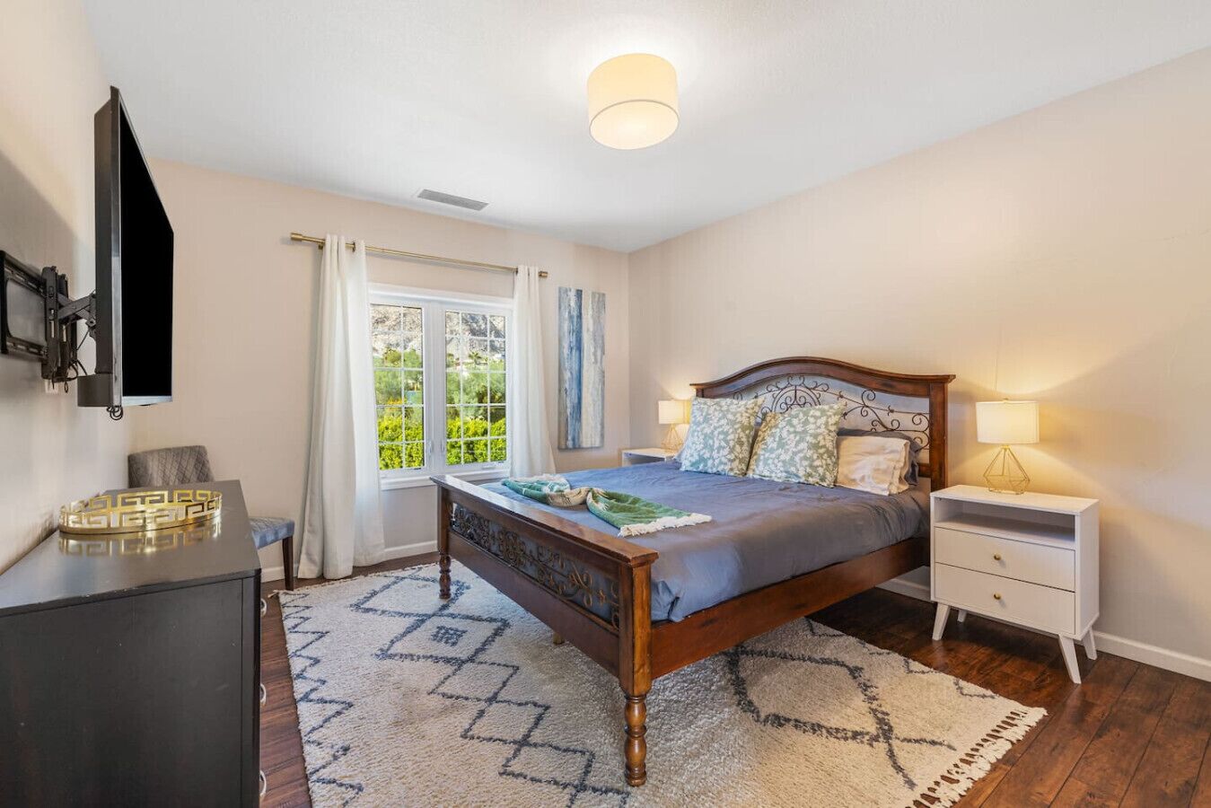 書桌、熨斗/熨衫板、可攜式嬰兒床、免費 Wi-Fi