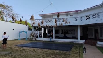 Enceinte de lâhĂ©bergement