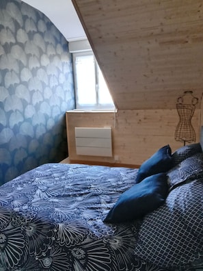 1 chambre, lit parapluie, Wi-Fi gratuit, draps fournis