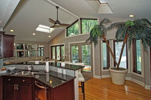 Your own suburban oasis on Cleveland's West Side