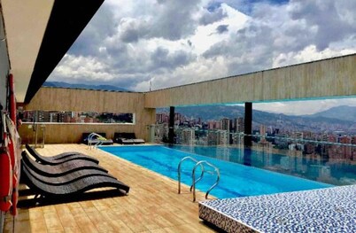 ONE BEDROOM HUGE BALCONY IN ENERGY ROOF POOL