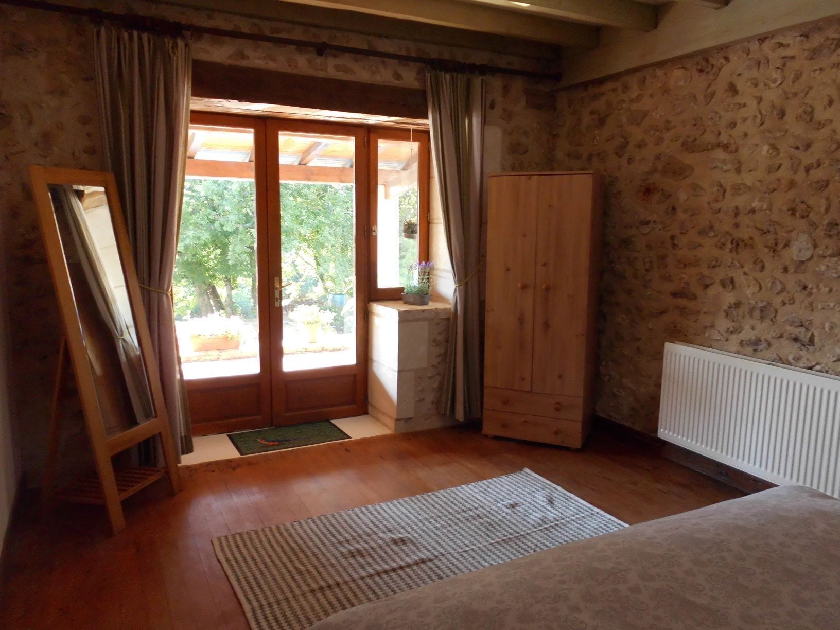 1 chambre, fer et planche à repasser, lit parapluie, Wi-Fi gratuit