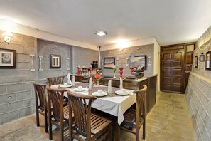 Restaurant - Hotel Guncha Siddhartha (Dalhousie)