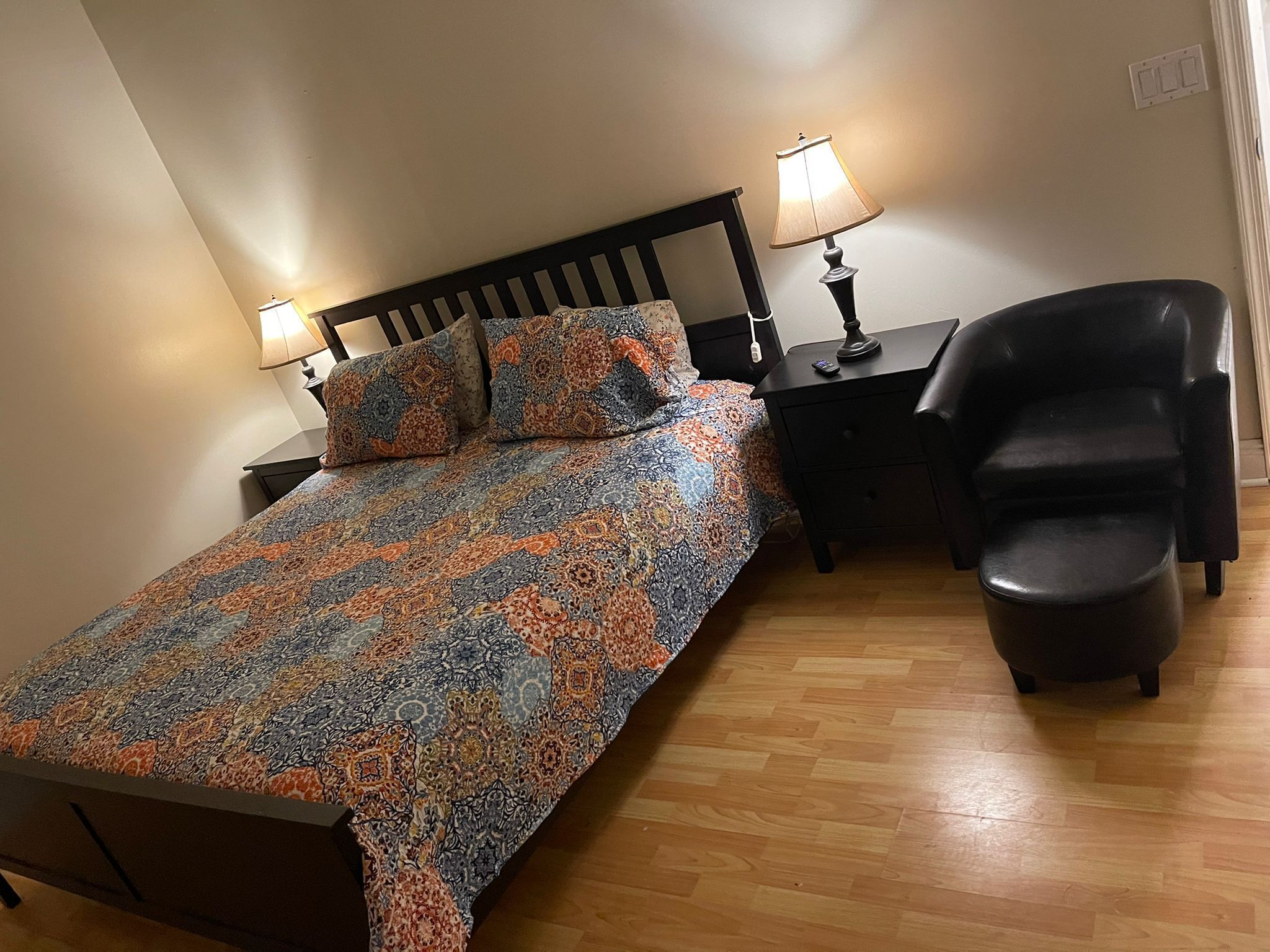 Cozy room with private bathroom and entrance