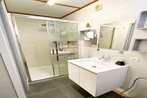 Dusche
