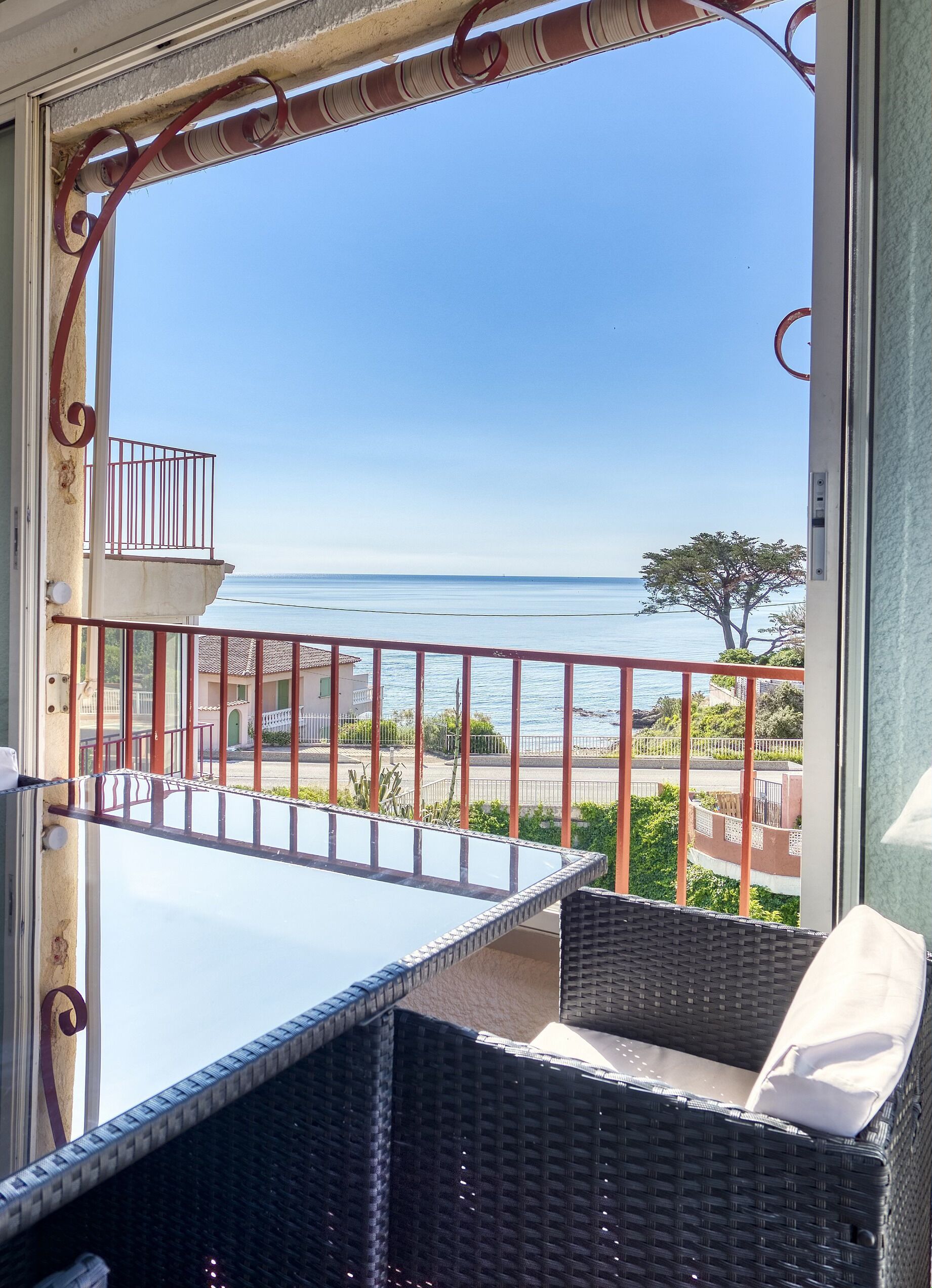 Cozy T3 with Loggia on the seafront