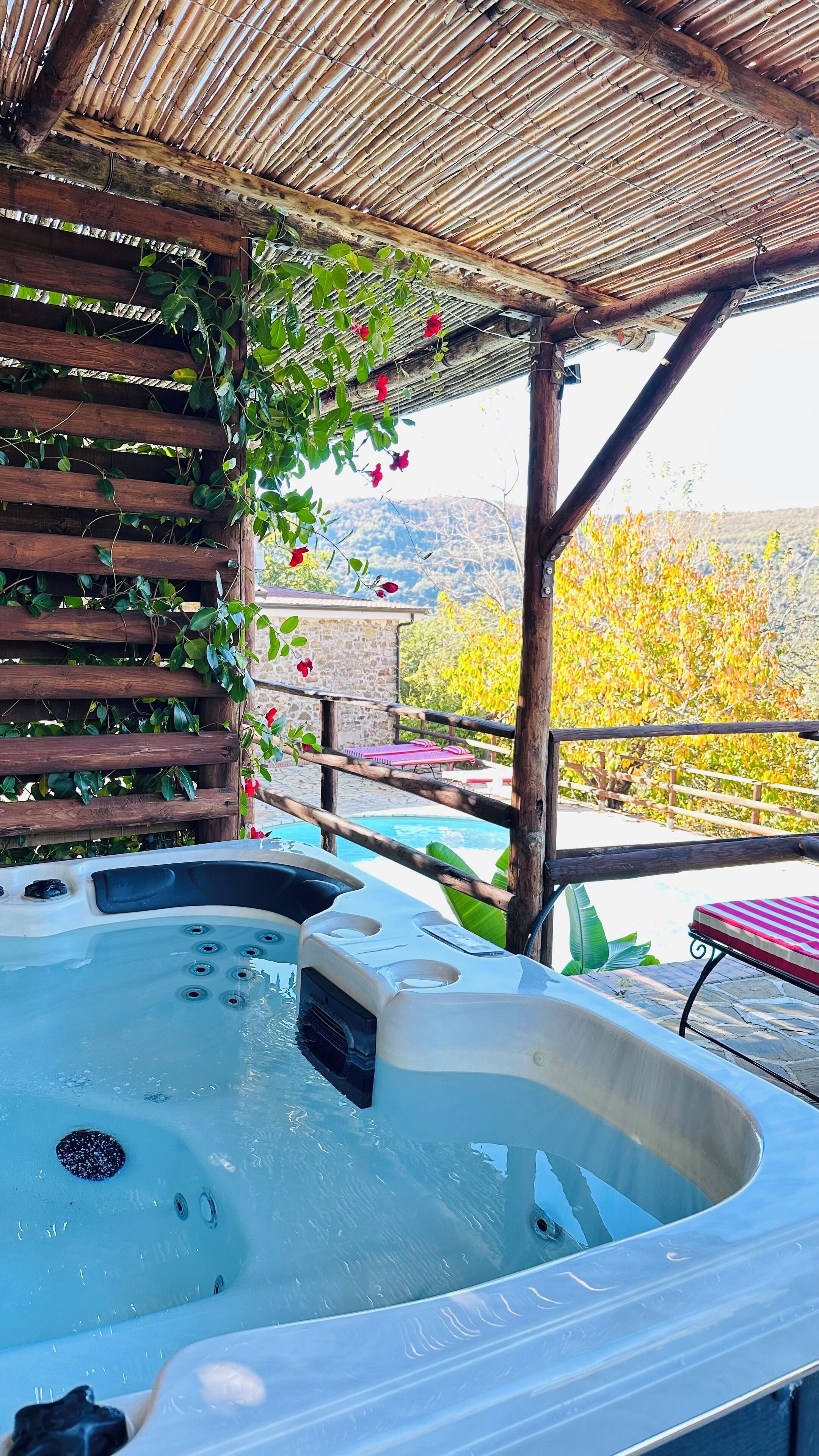 Bain à remous extérieur