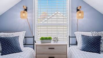 5 Schlafzimmer, Schreibtisch, Reisekinderbett, kostenloses WLAN