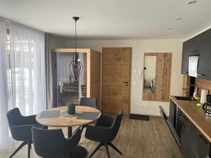 Imagen sin descripción, 2 de 9, botón