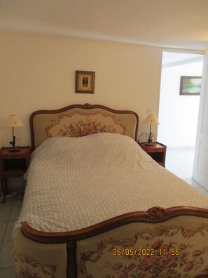 2 Schlafzimmer, Bügeleisen/Bügelbrett, Reisekinderbett, kostenloses WLAN