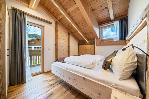 Appartement 'Haughof - Lärchenweide' avec vue sur la montagne, Wi-Fi, balcon et emplacement paisible