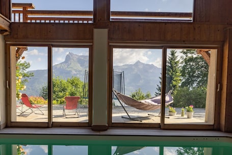 Indoor pool, a heated pool. Apartment 'Ferme de Faustine 2' with Mountain View, Shared Pool and Wi-Fi